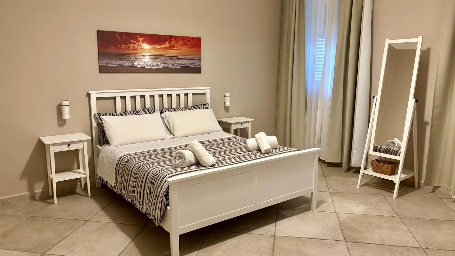 Central Balcony & Terrace Apartments Near Attractions Palermo