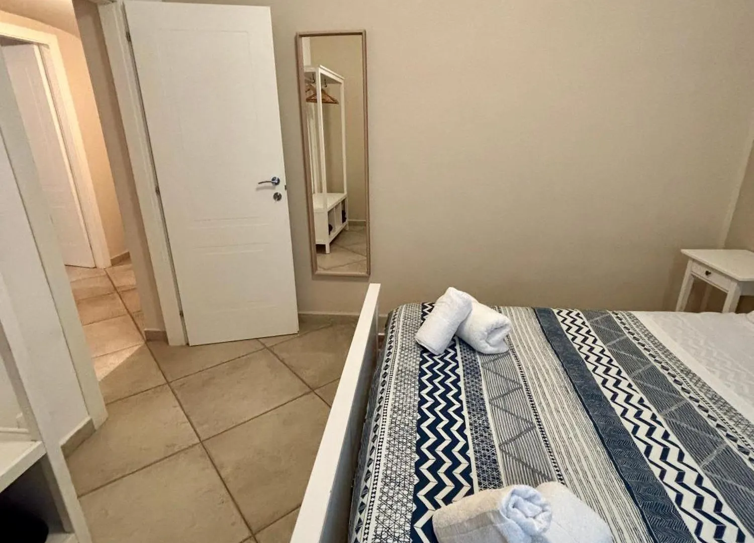 Central Balcony & Terrace Apartments Near Attractions Palermo